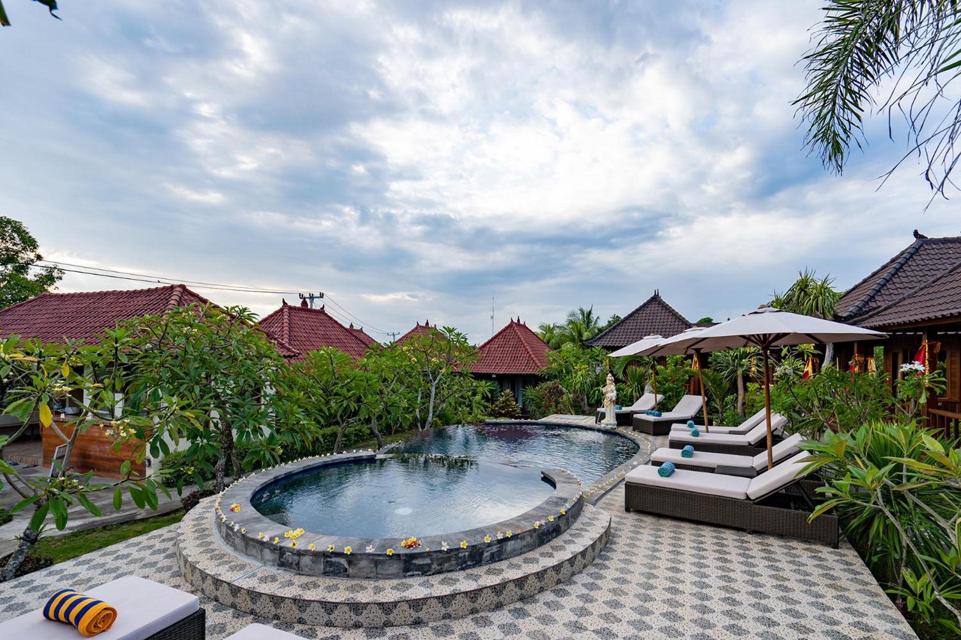 Karang Mas Lembongan Hotel Nusa Lembongan Kültér fotó
