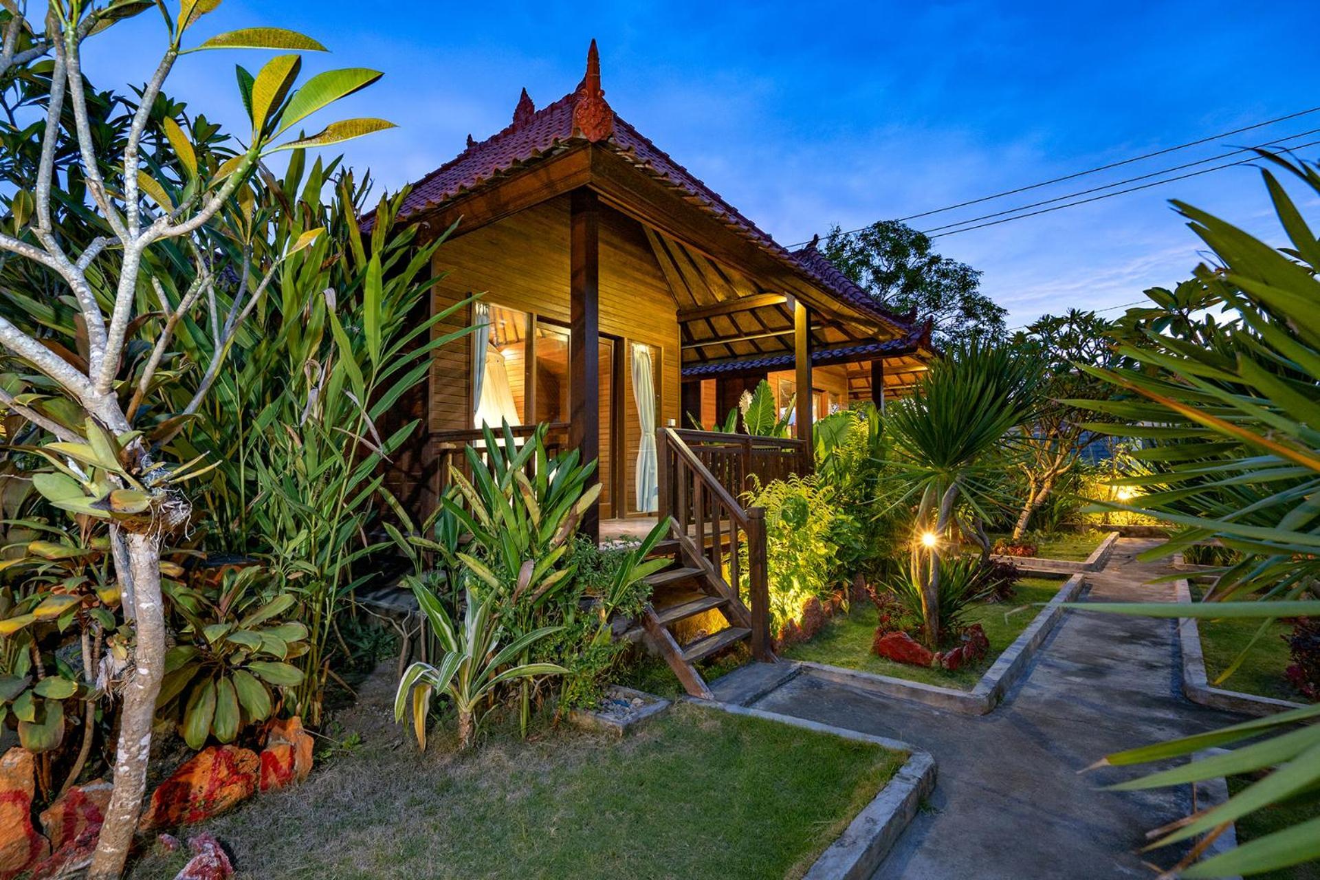 Karang Mas Lembongan Hotel Nusa Lembongan Kültér fotó