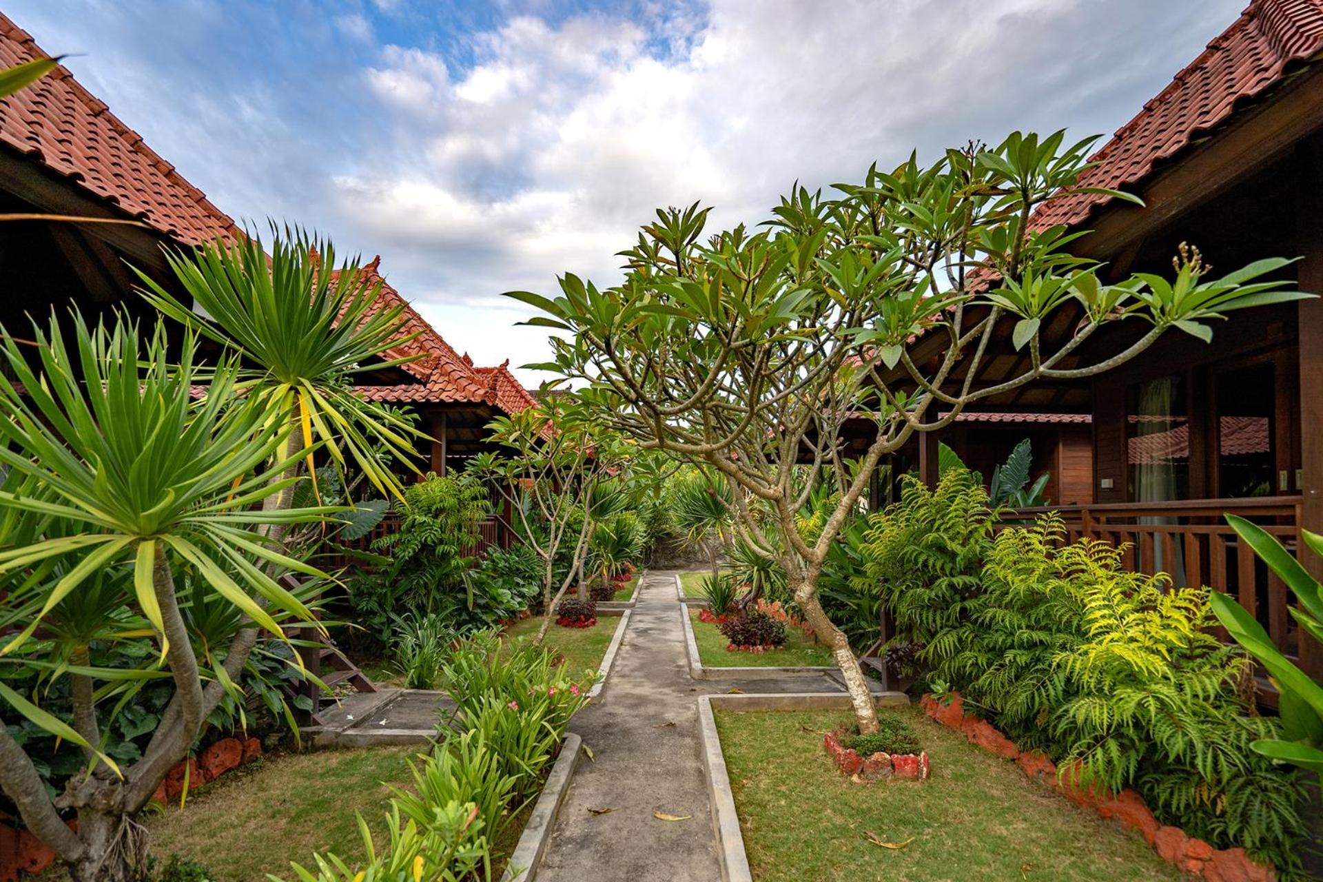 Karang Mas Lembongan Hotel Nusa Lembongan Kültér fotó