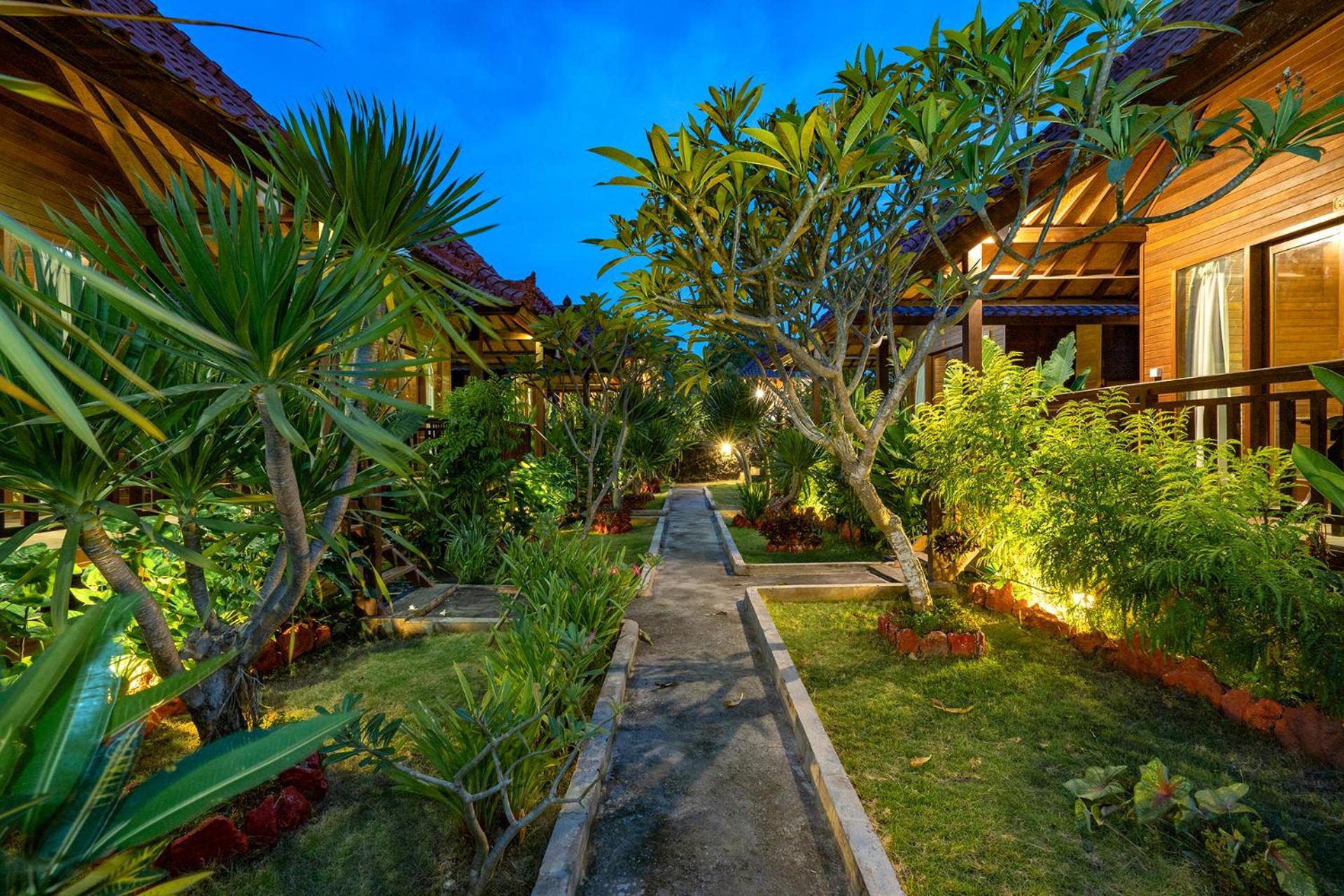 Karang Mas Lembongan Hotel Nusa Lembongan Kültér fotó