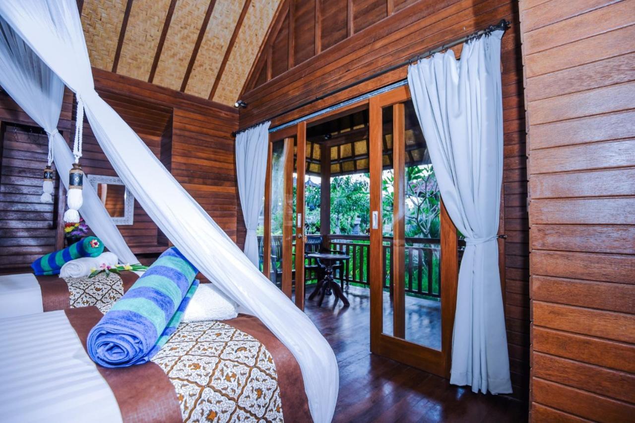 Karang Mas Lembongan Hotel Nusa Lembongan Kültér fotó