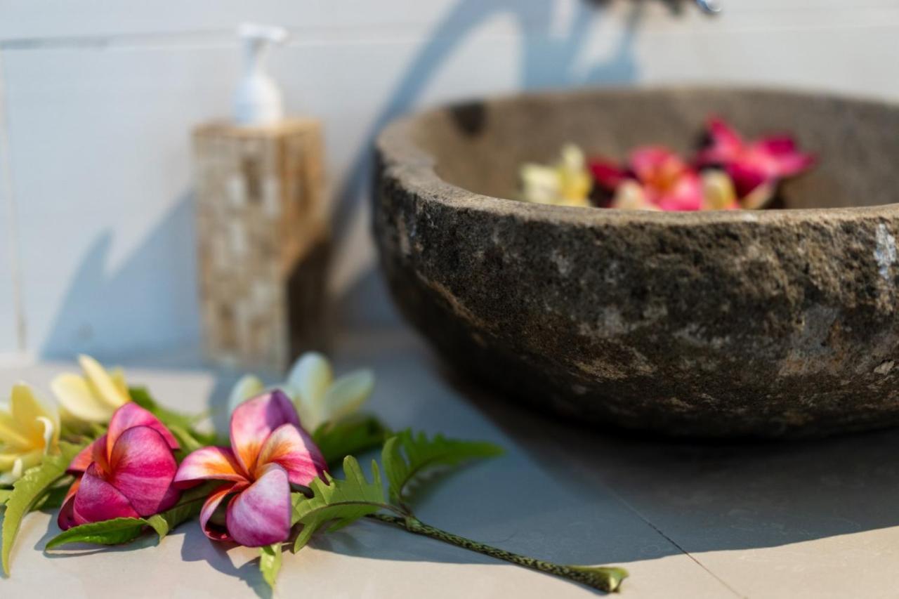 Karang Mas Lembongan Hotel Nusa Lembongan Kültér fotó